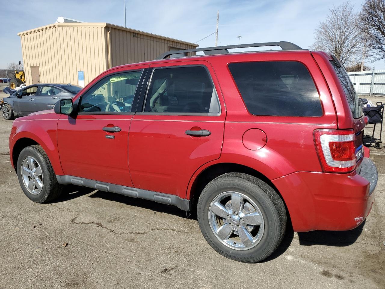 2010 Ford Escape - Image 2
