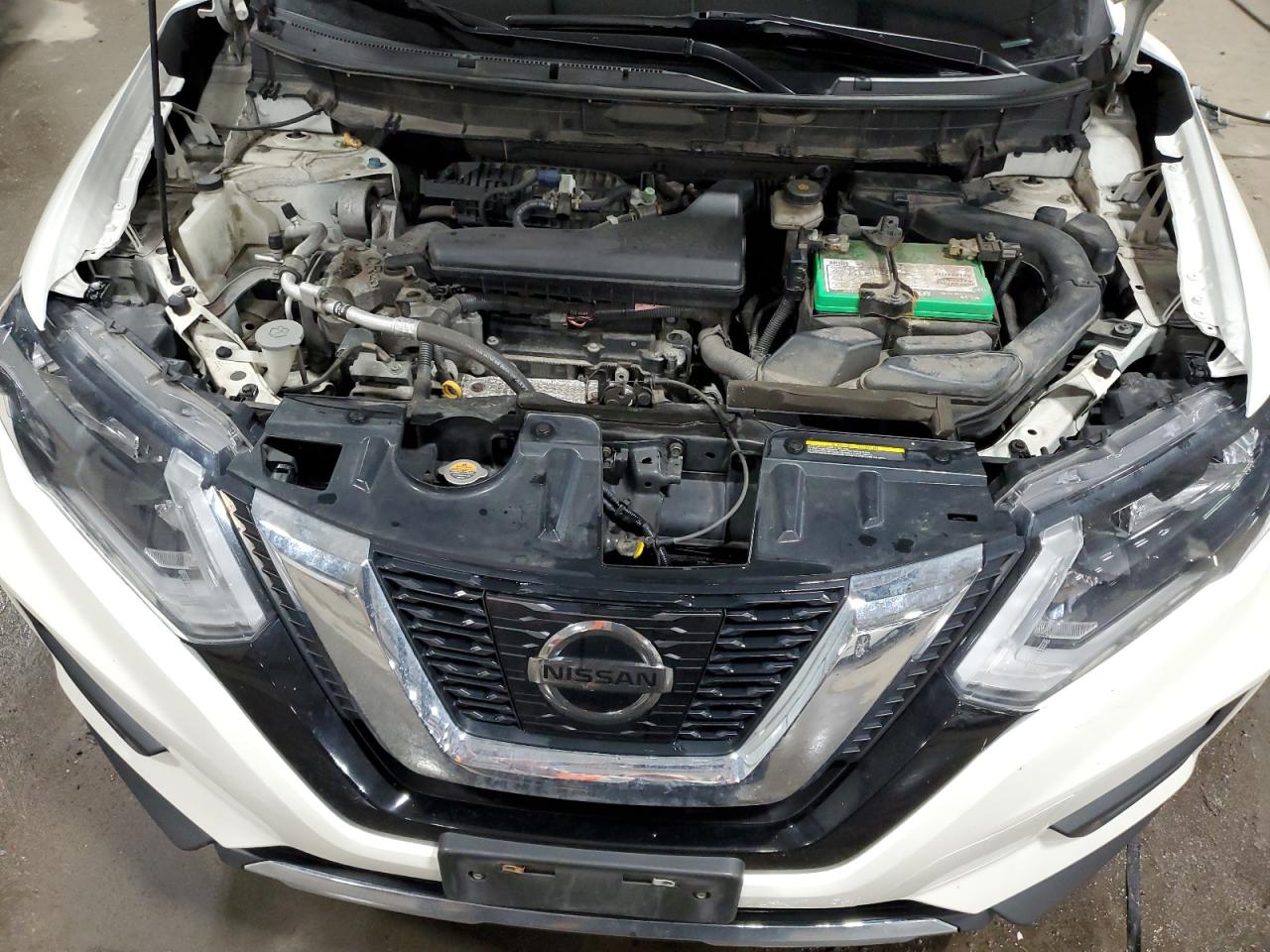 2017 Nissan Rogue - Image 11