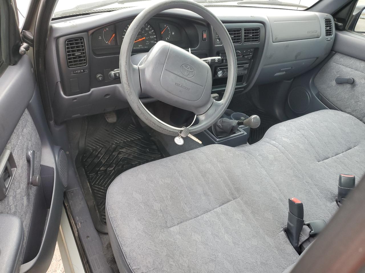 2000 Toyota Tacoma - Image 8