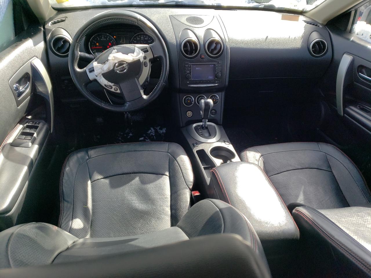 2011 Nissan Rogue - Image 8
