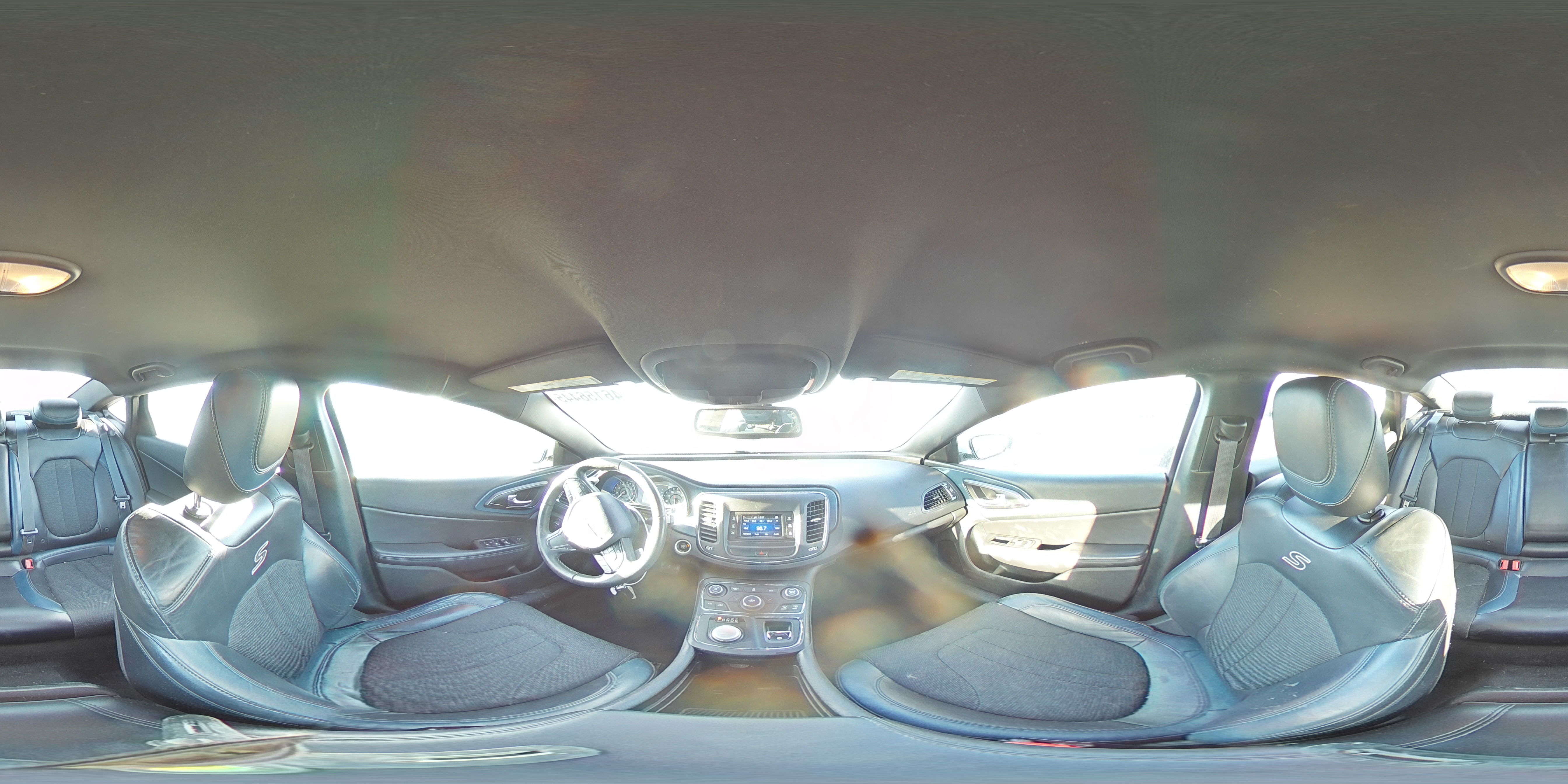 2015 Chrysler 200 - Image 13