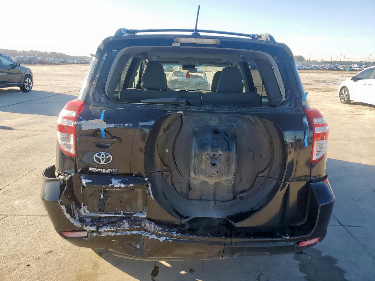 2012 Toyota RAV 4 - Image 6