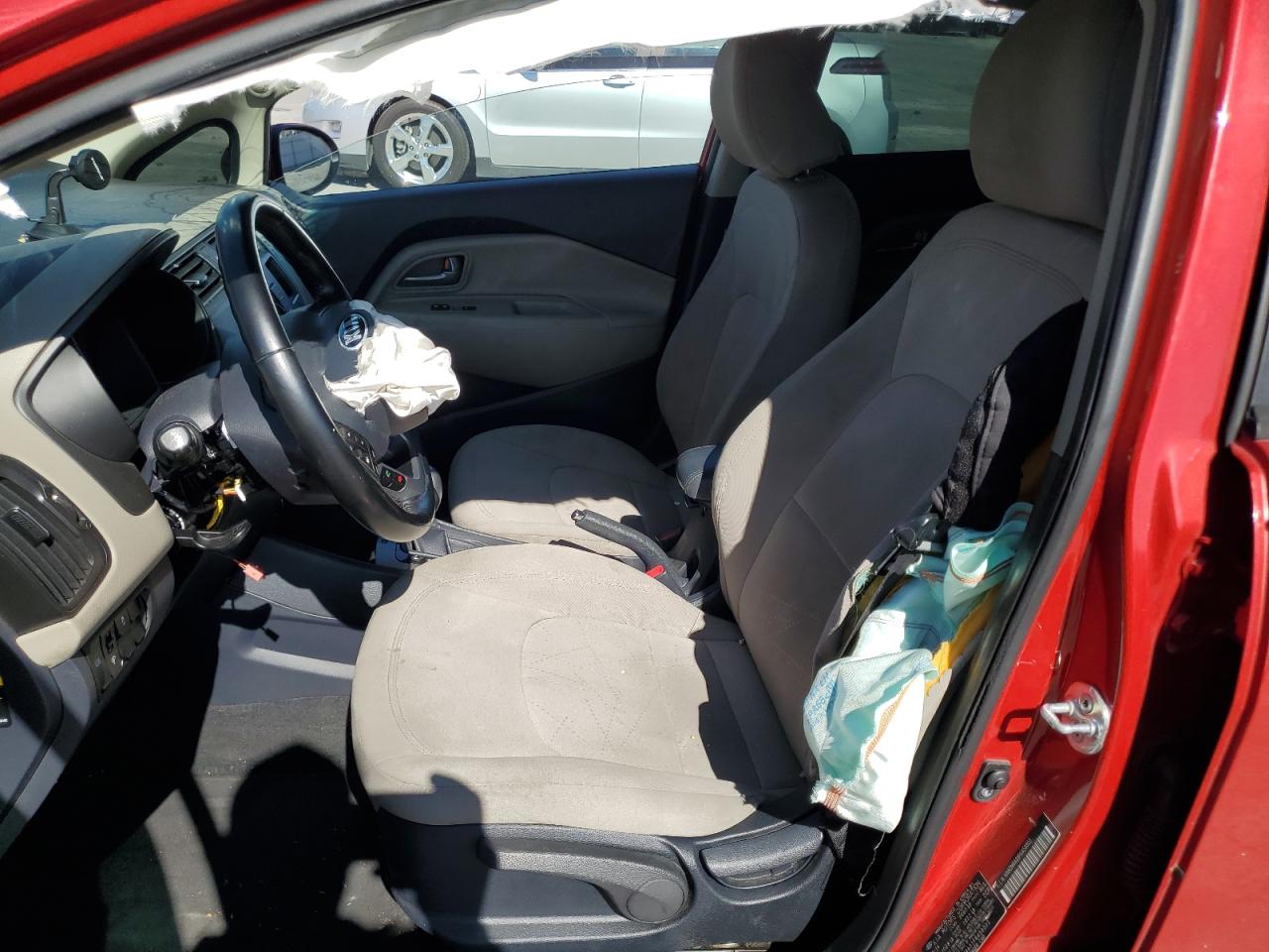 2015 Kia Rio - Image 7