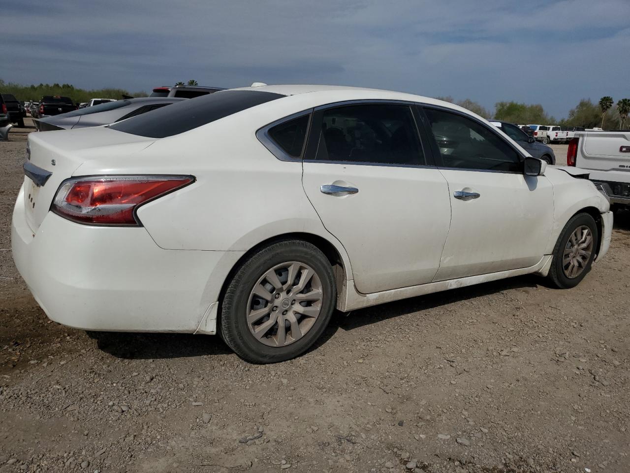 2014 Nissan Altima - Image 3