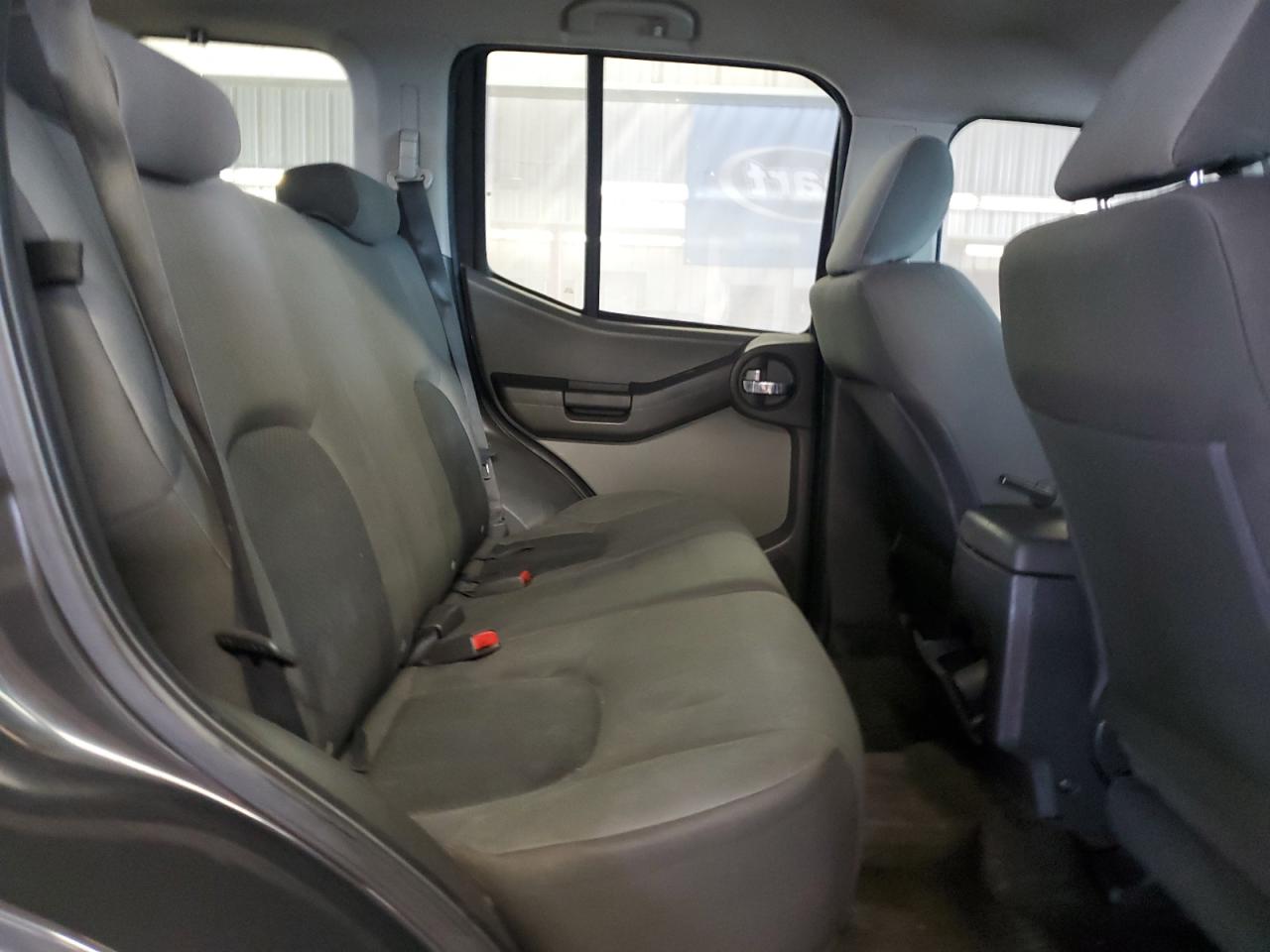 2010 Nissan XTerra - Image 11