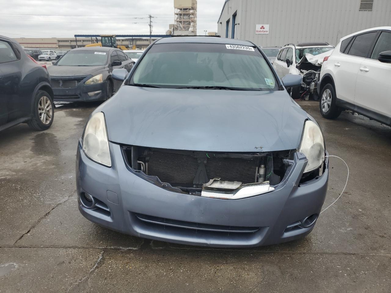 2011 Nissan Altima - Image 5