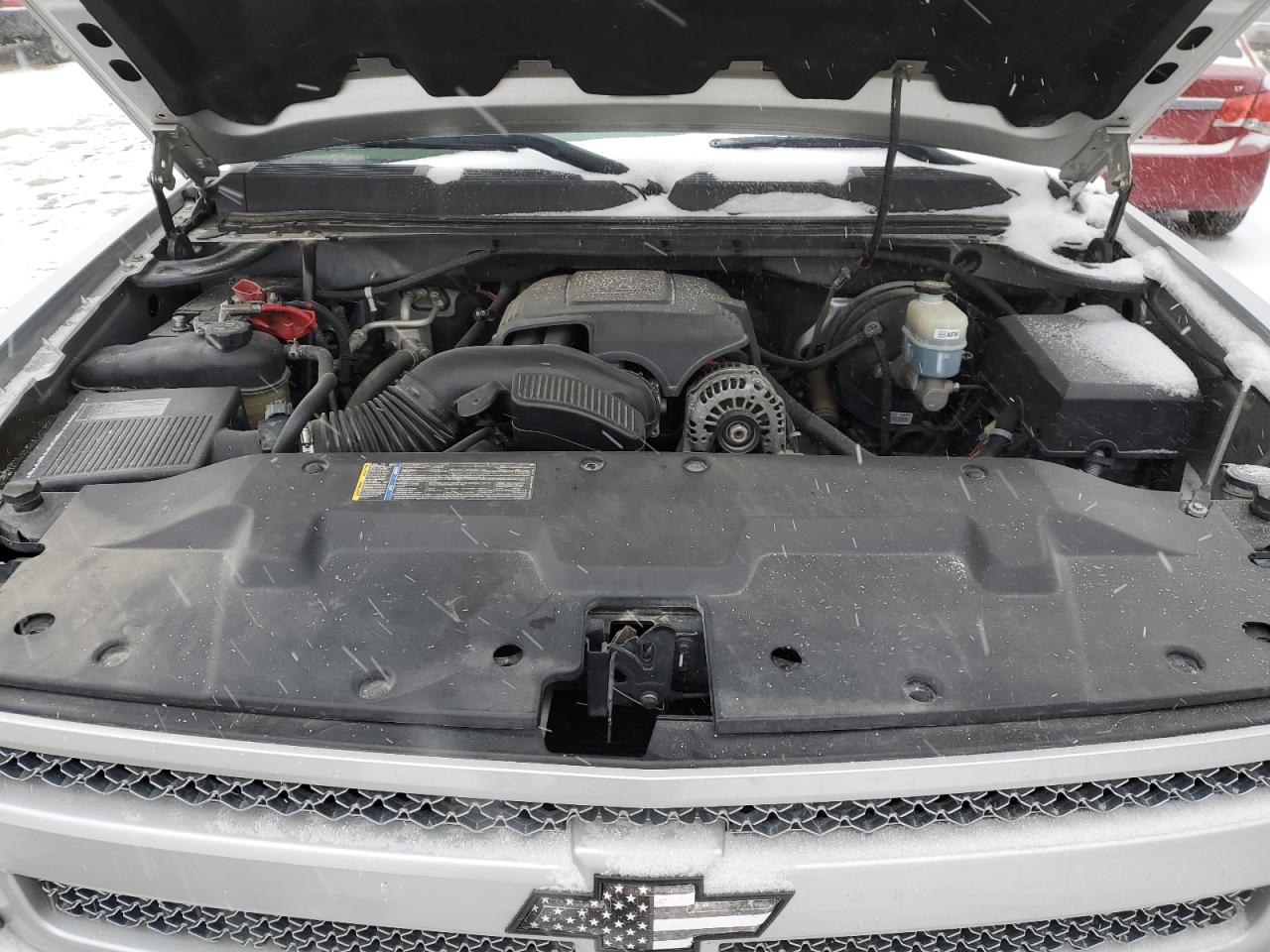 2010 Chevrolet Silverado - Image 11