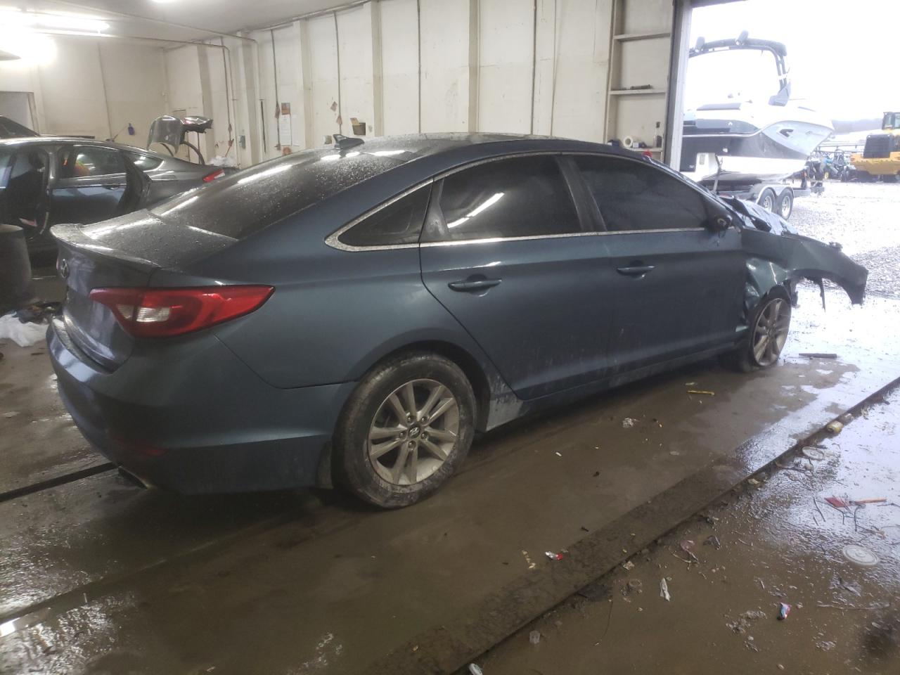 2016 Hyundai Sonata - Image 3