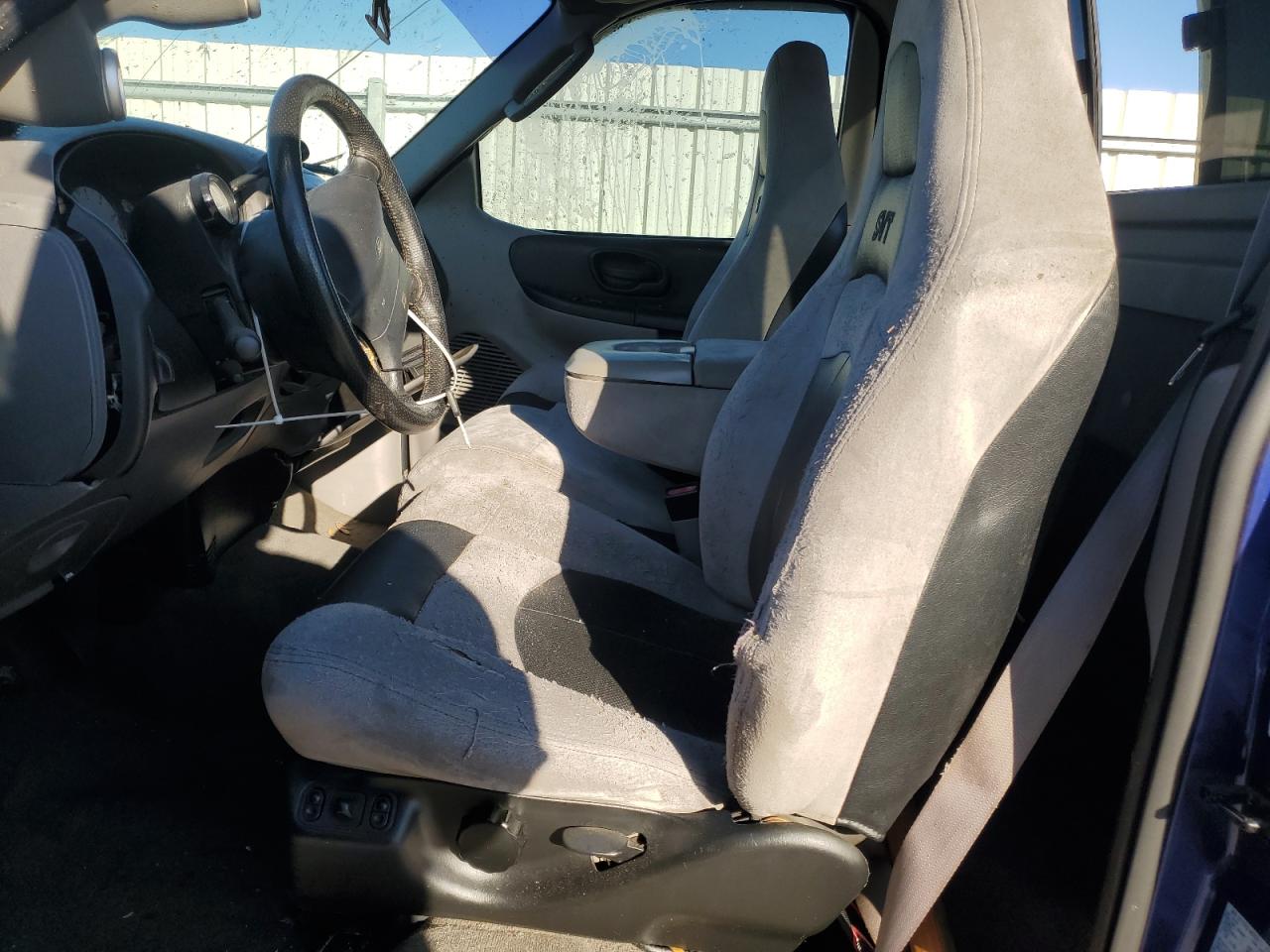 2004 Ford F-150 - Image 7