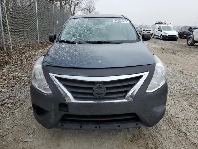 Седани NISSAN VERSA 2015 Синій