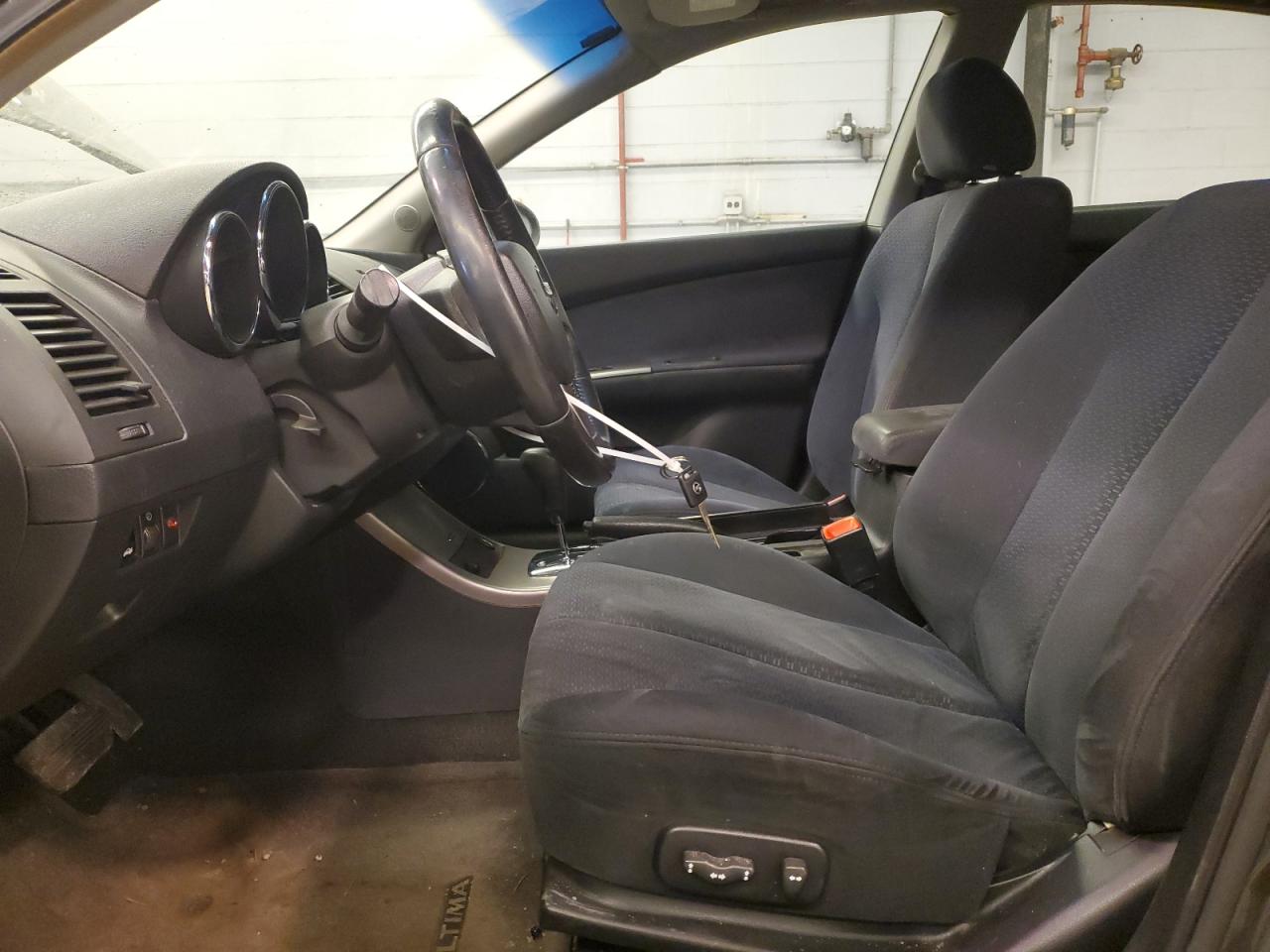 2005 Nissan Altima - Image 7