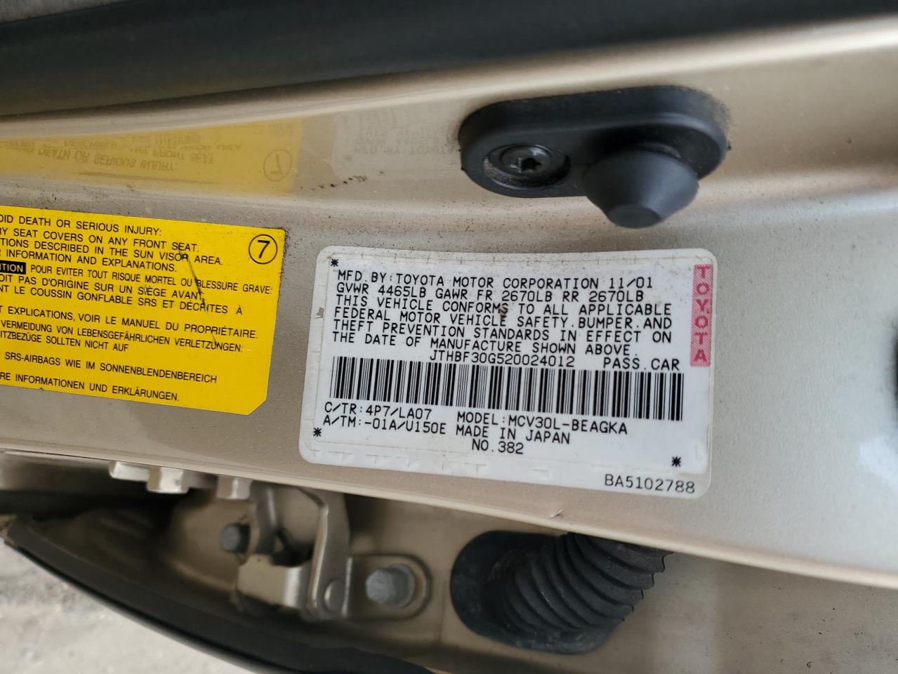 2002 Lexus ES - Image 13