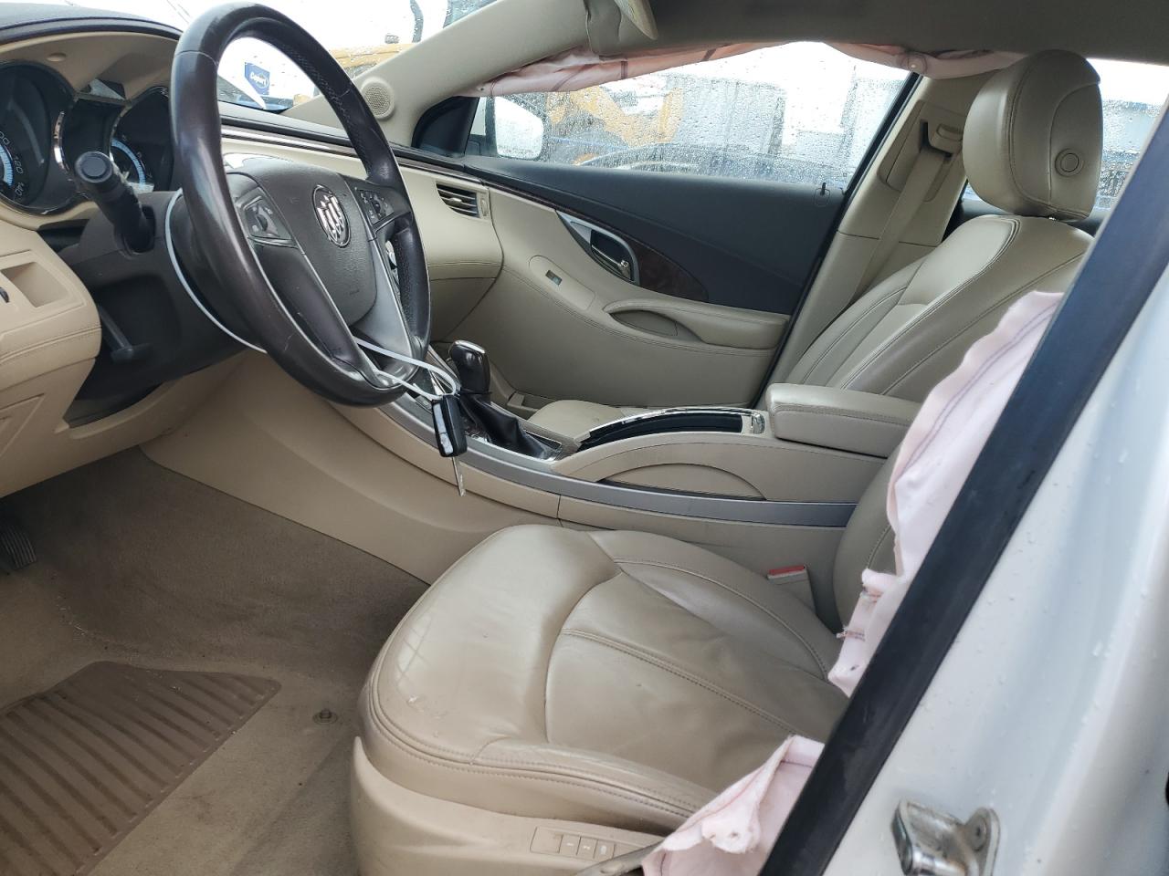 2010 Buick LaCrosse - Image 7