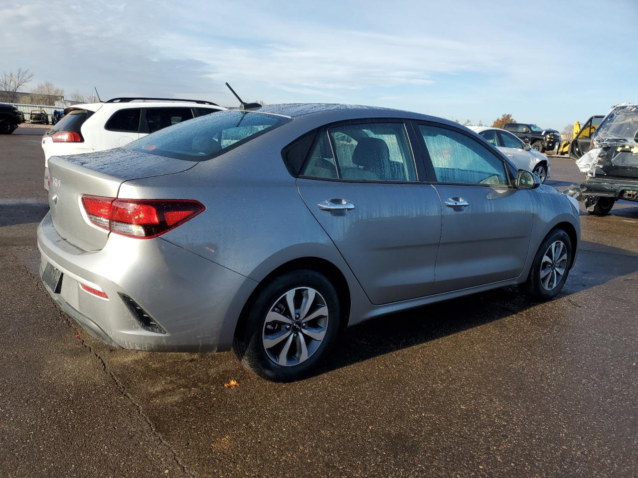 2023 Kia Rio - Image 3