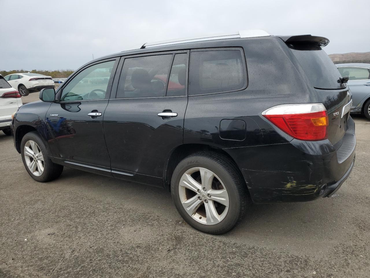 2009 Toyota Highlander - Image 2