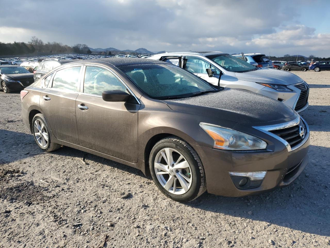 2015 Nissan Altima - Image 4