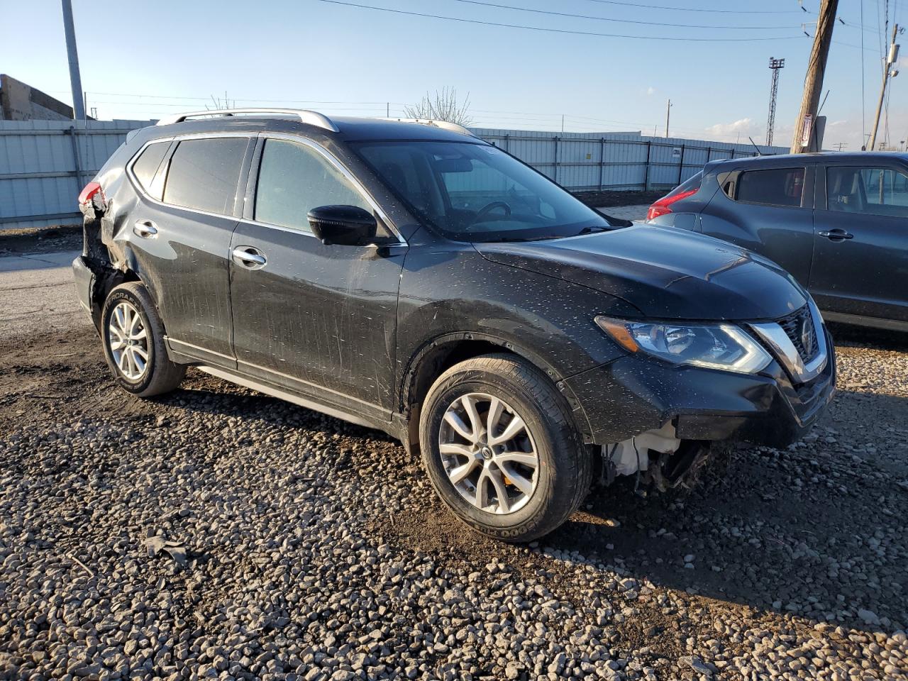 2018 Nissan Rogue - Image 4