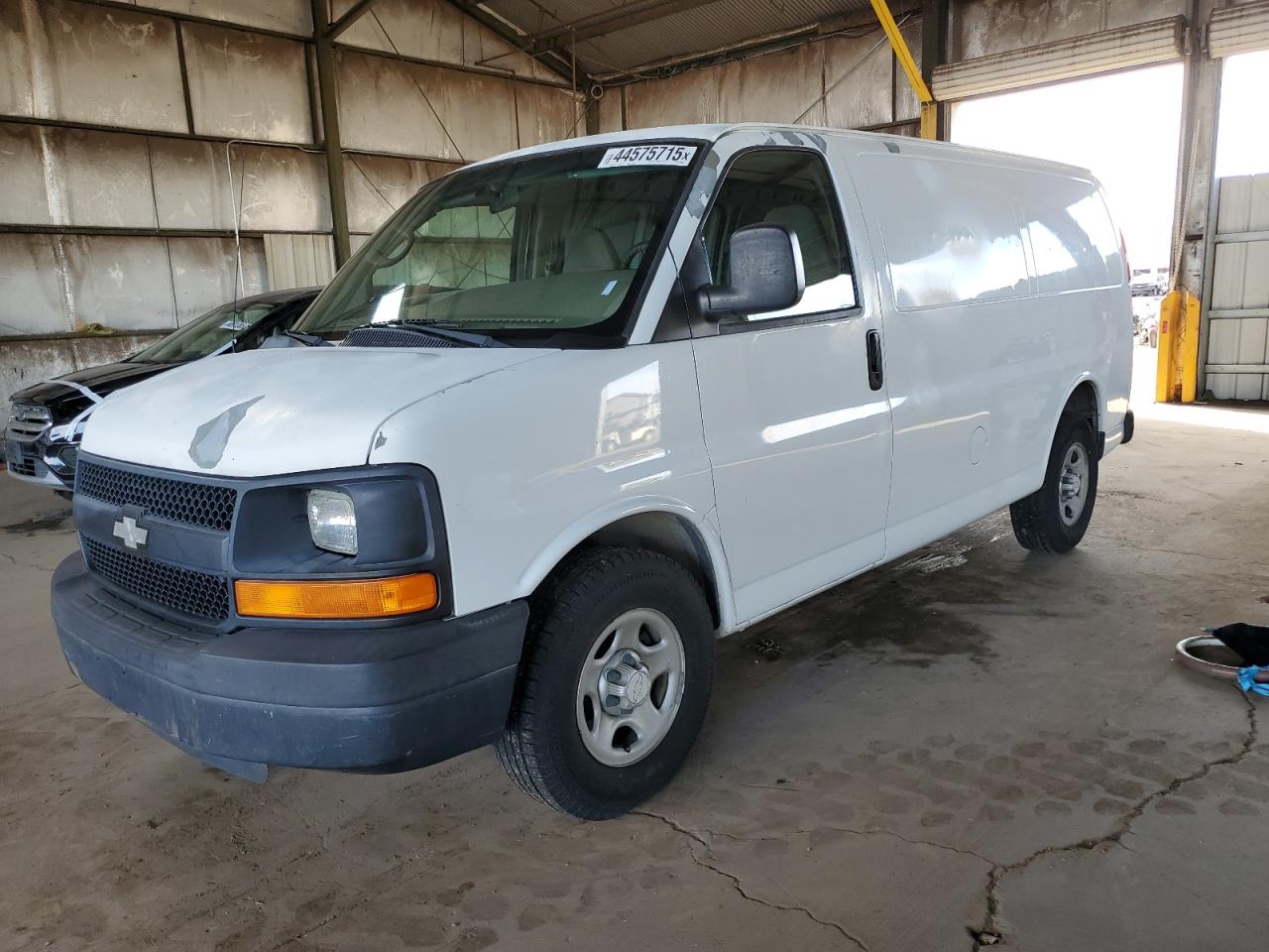2006 Chevrolet Express - Image 1