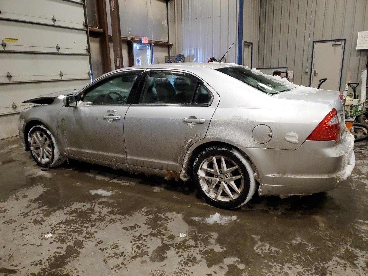 2011 Ford Fusion - Image 2