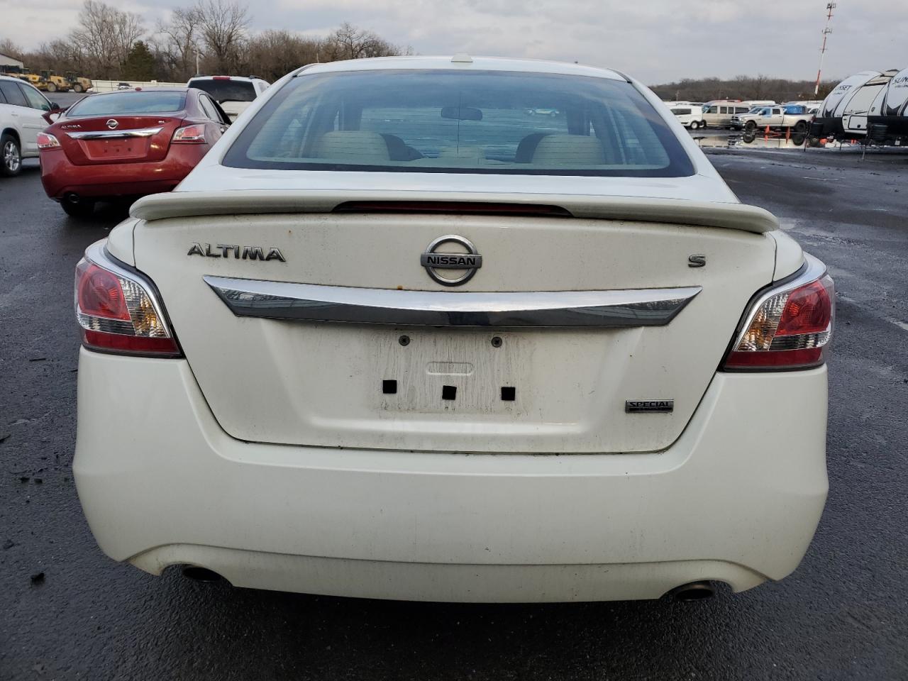 2015 Nissan Altima - Image 6