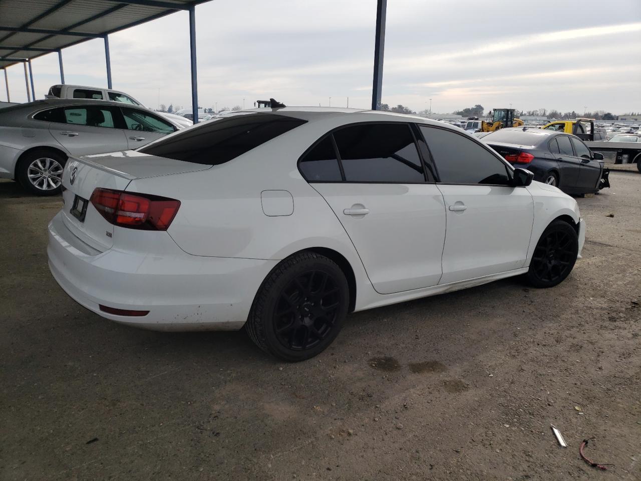 2016 Volkswagen Jetta - Image 3