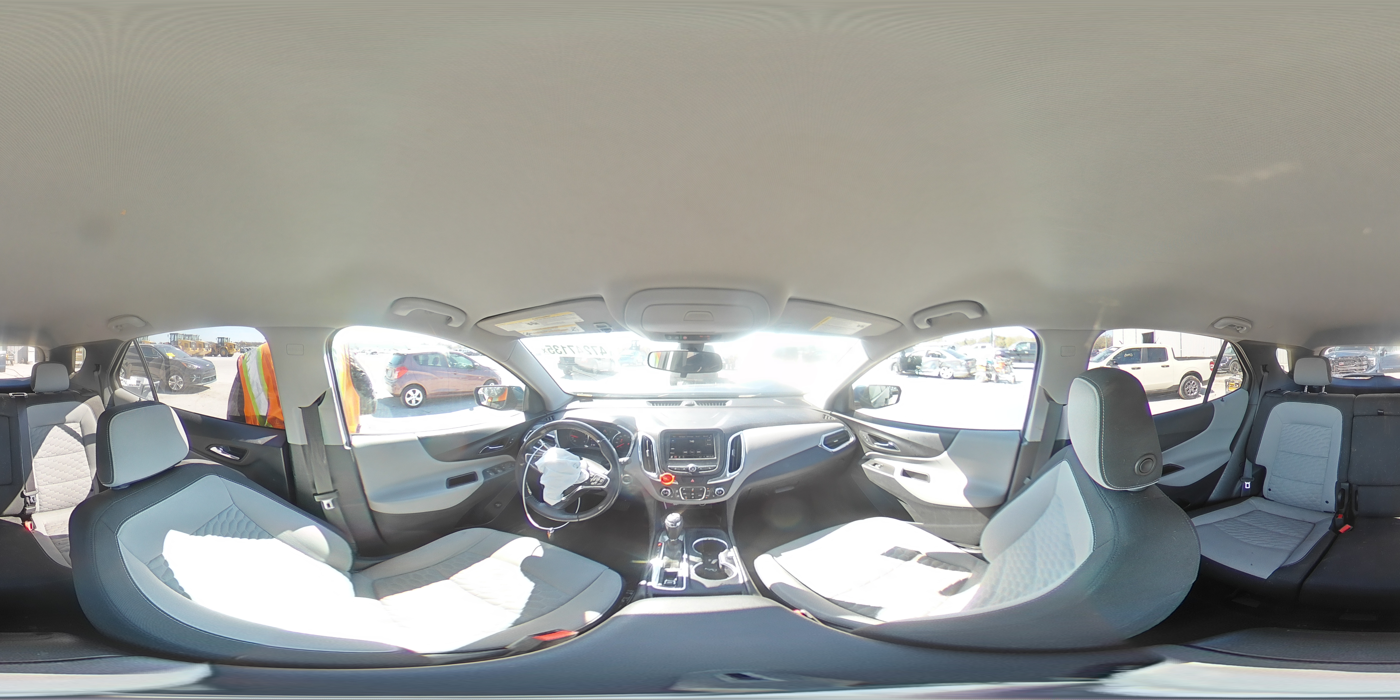 2019 Chevrolet Equinox - Image 13