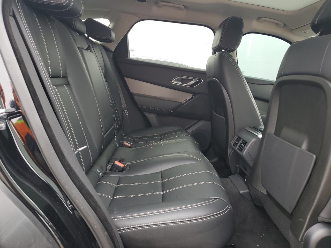 2020 Land Rover Range Rover - Image 12
