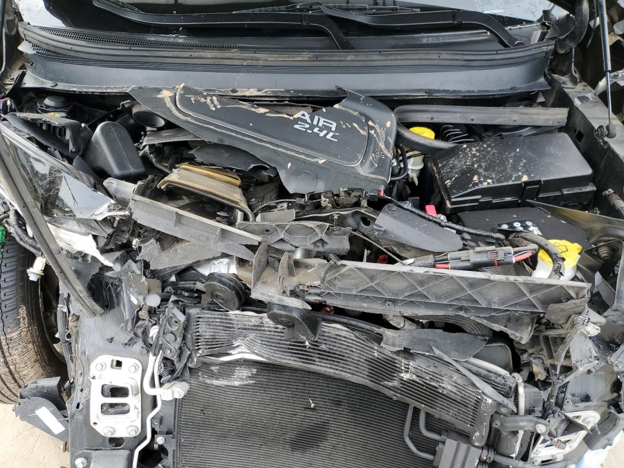 2015 Jeep Grand Cherokee - Image 13