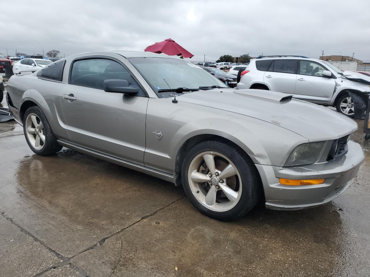 2009 Ford Mustang - Image 4