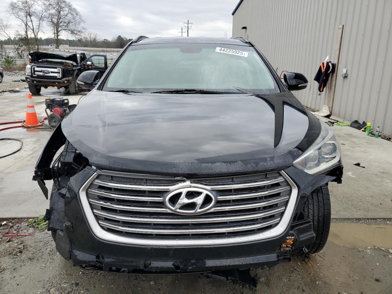 2018 Hyundai Santa Fe - Image 5