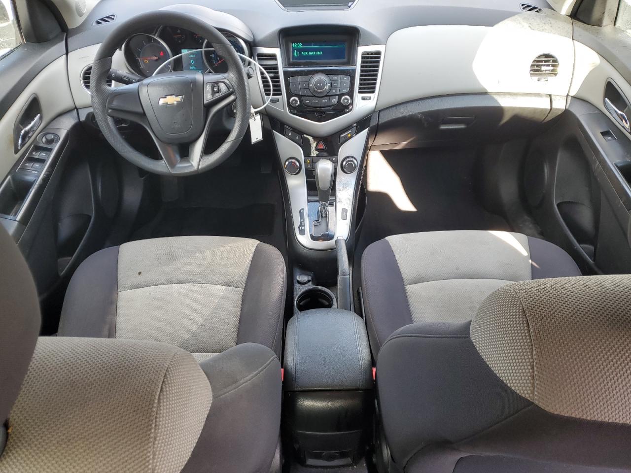 2013 Chevrolet Cruze - Image 8