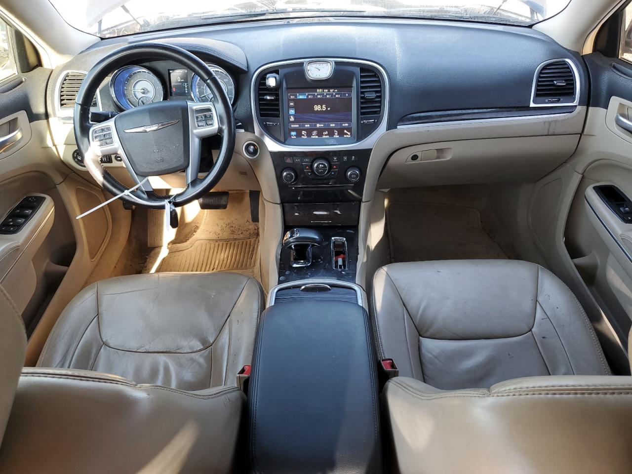 2014 Chrysler 300 - Image 8