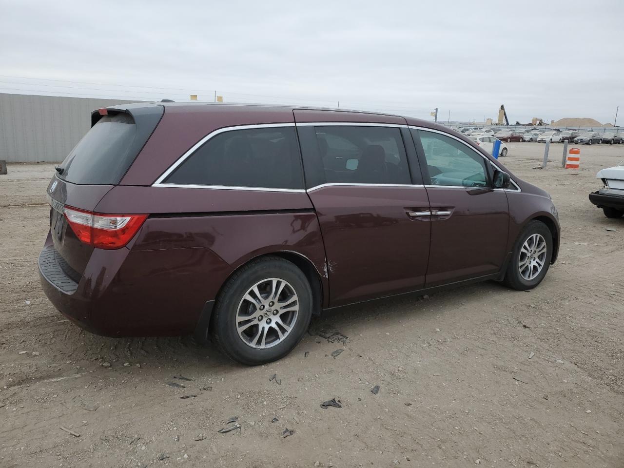 2011 Honda Odyssey - Image 3