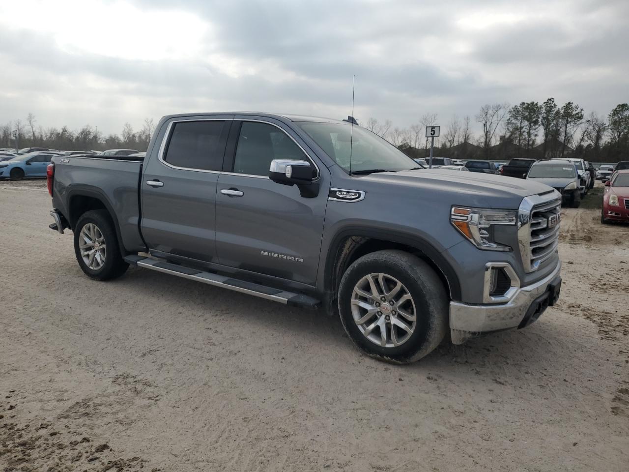 2022 GMC Sierra - Image 4