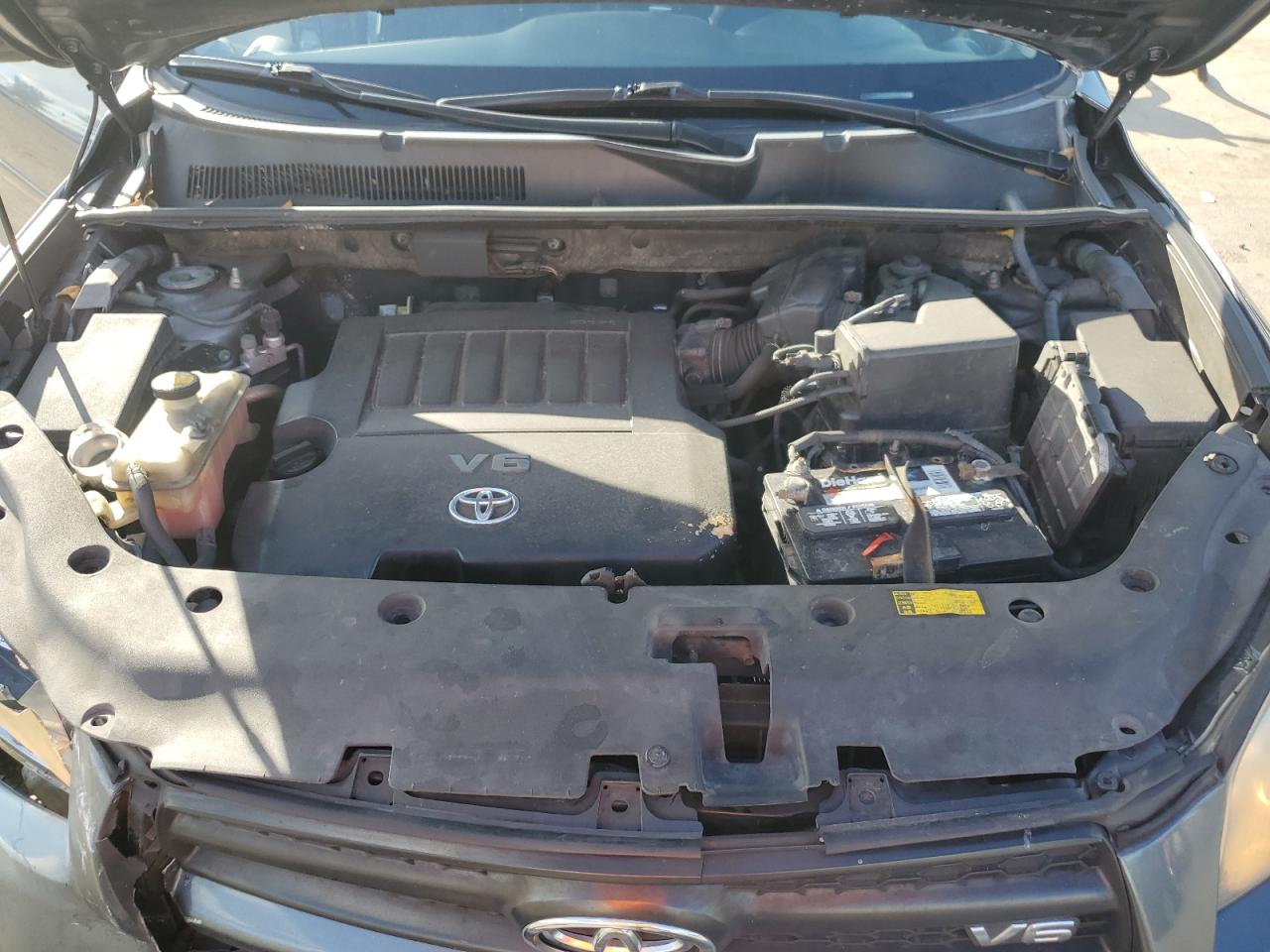 2011 Toyota RAV 4 - Image 12
