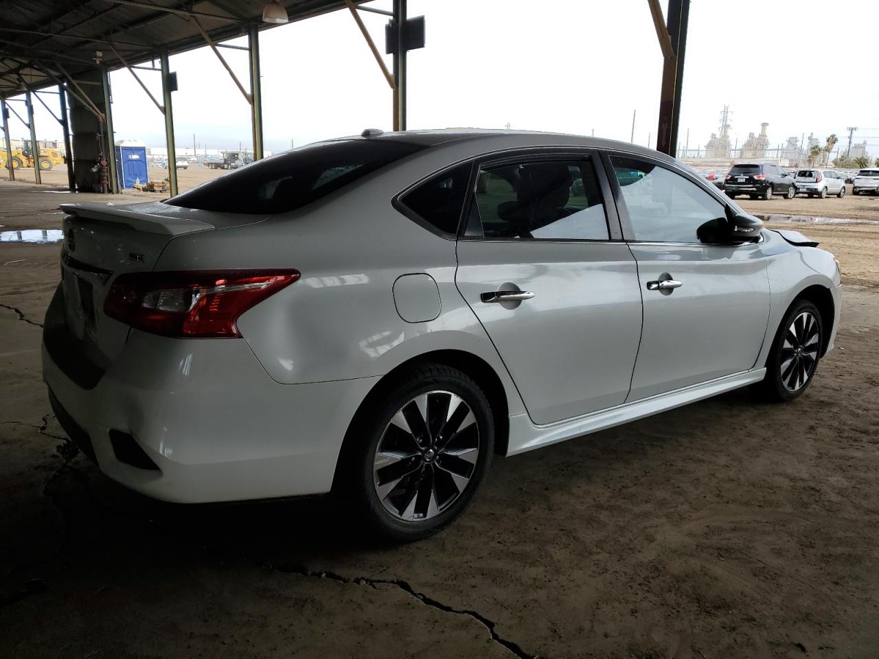 2016 Nissan Sentra - Image 3
