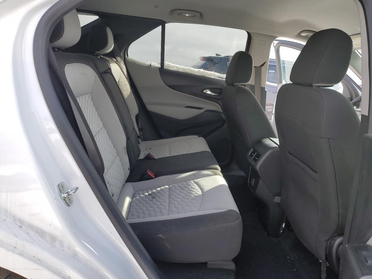 2021 Chevrolet Equinox - Image 11