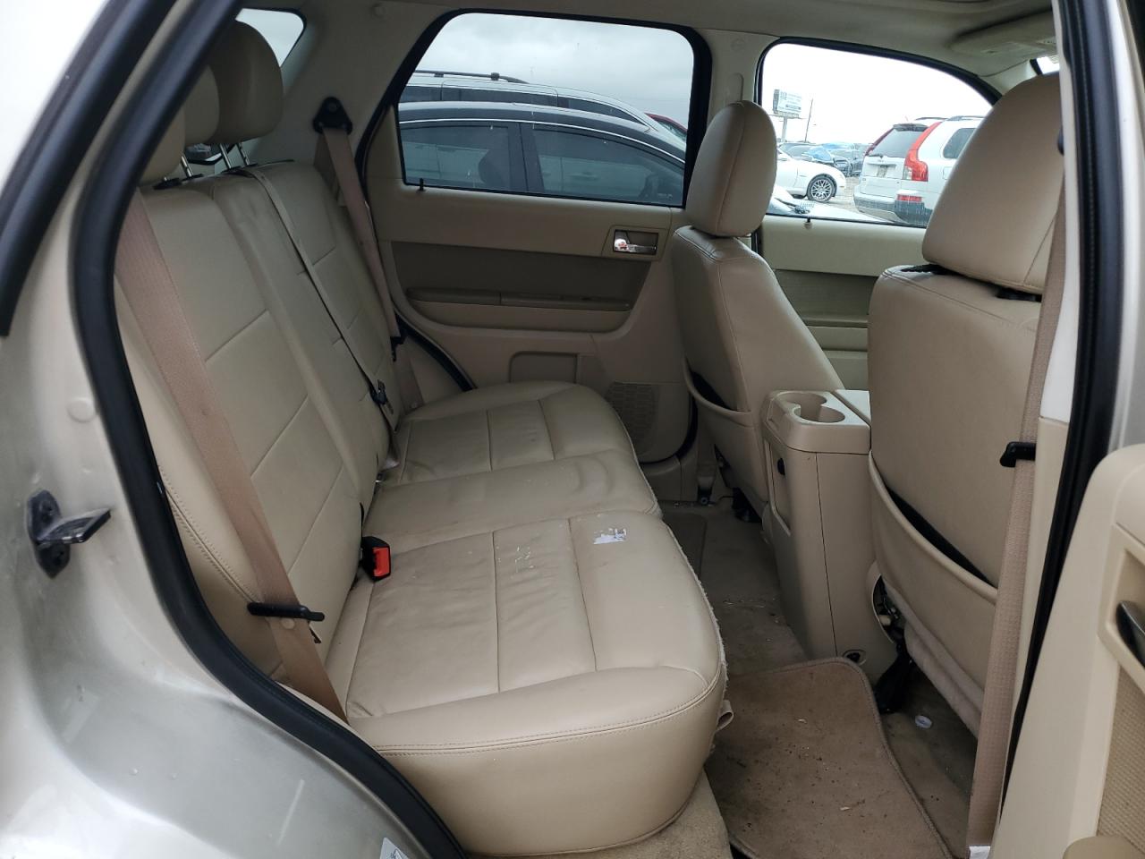 2011 Ford Escape - Image 11