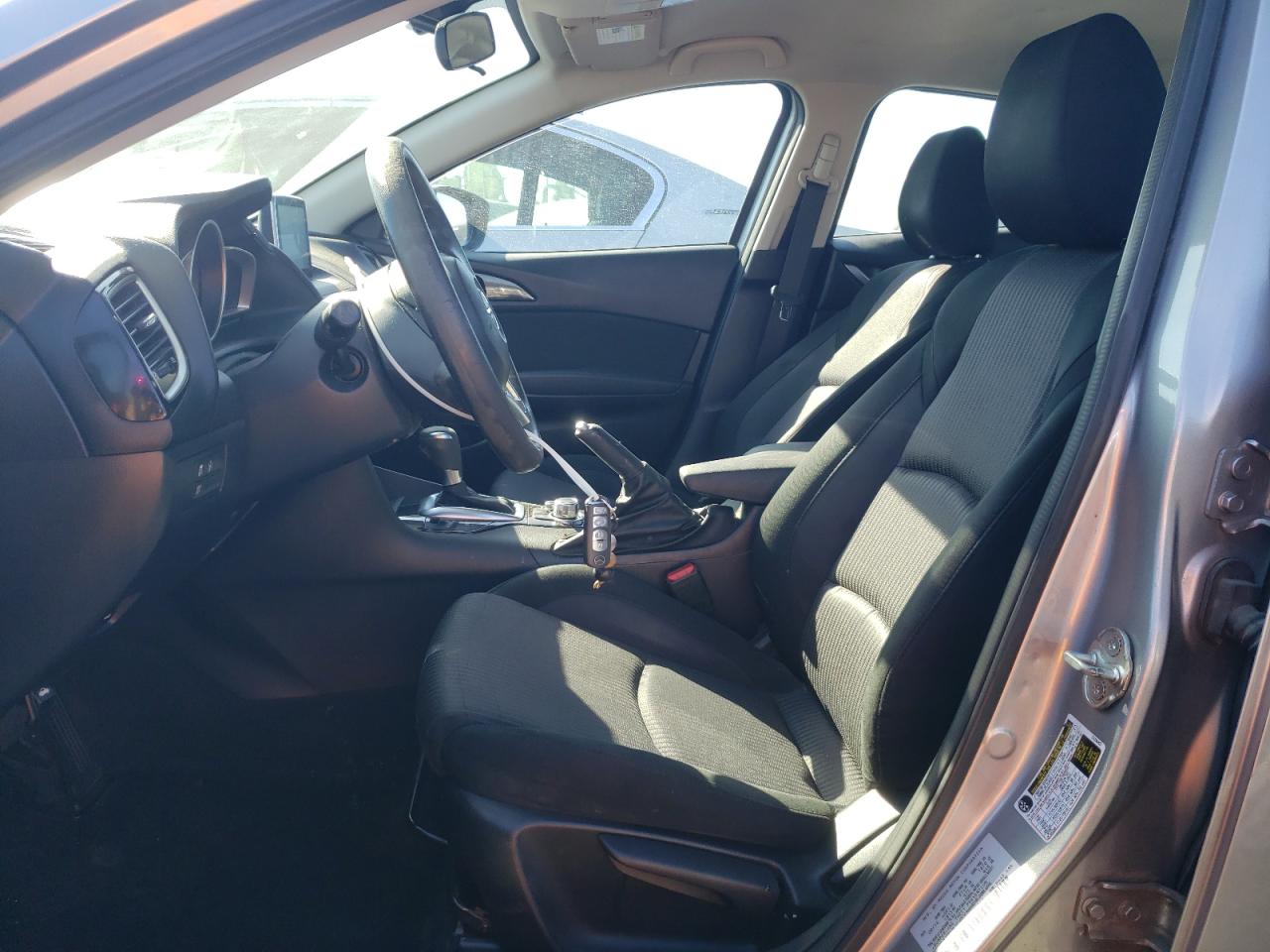 2016 Mazda 3 - Image 7