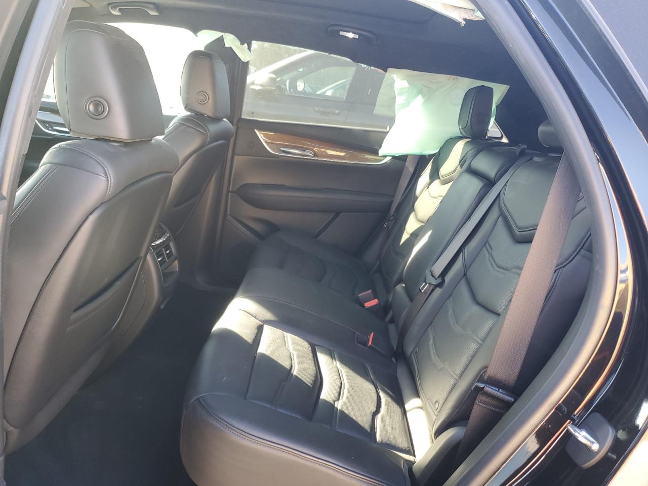2017 Cadillac XT5 - Image 11