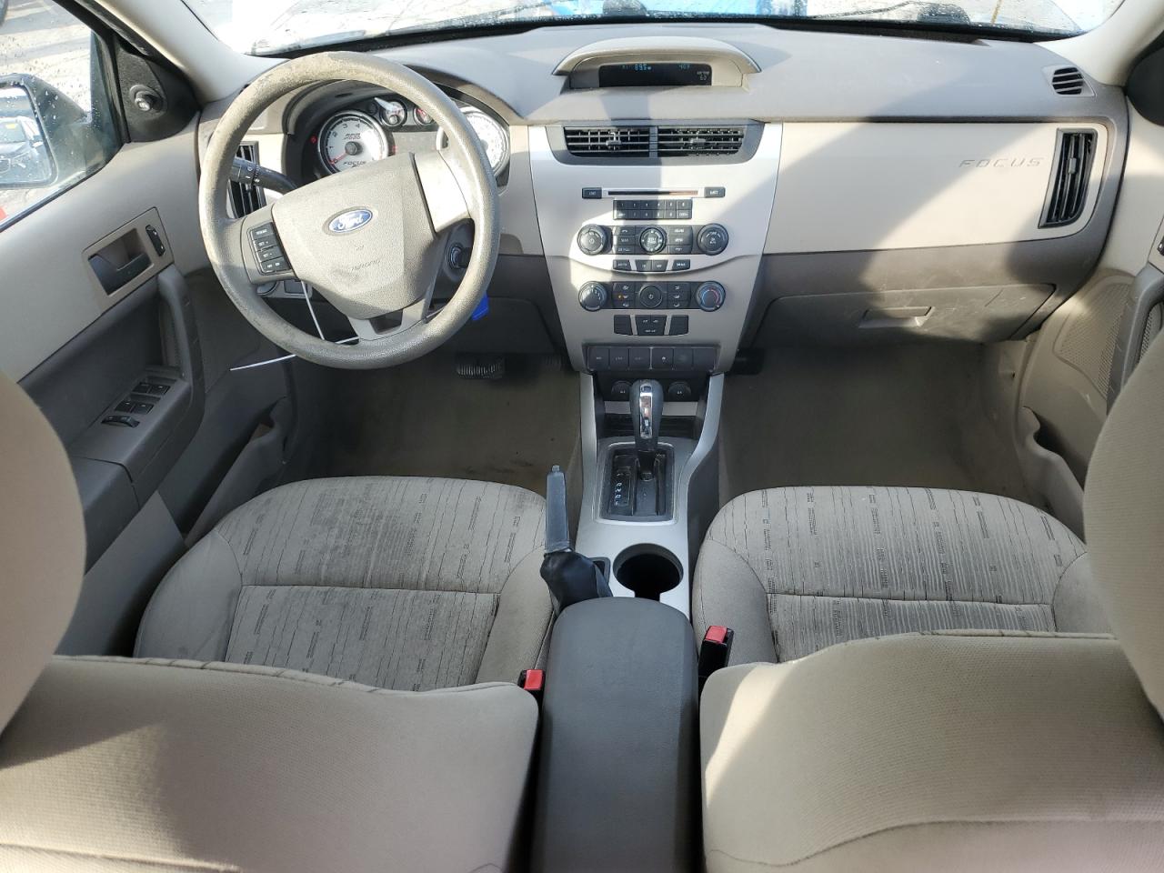 2010 Ford Focus - Image 8