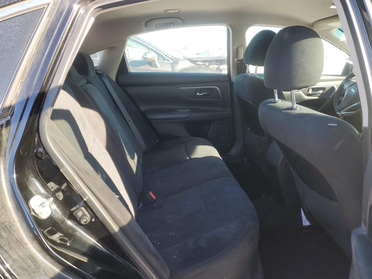 2015 Nissan Altima - Image 10