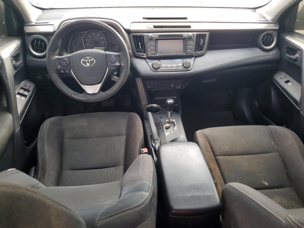 2015 Toyota RAV 4 - Image 8