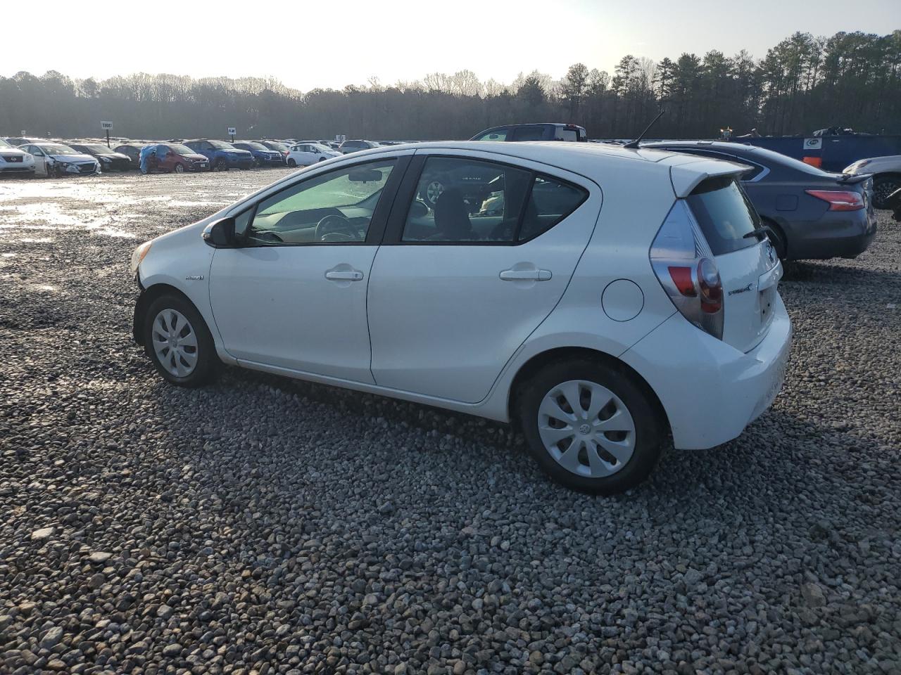 2014 Toyota Prius - Image 2