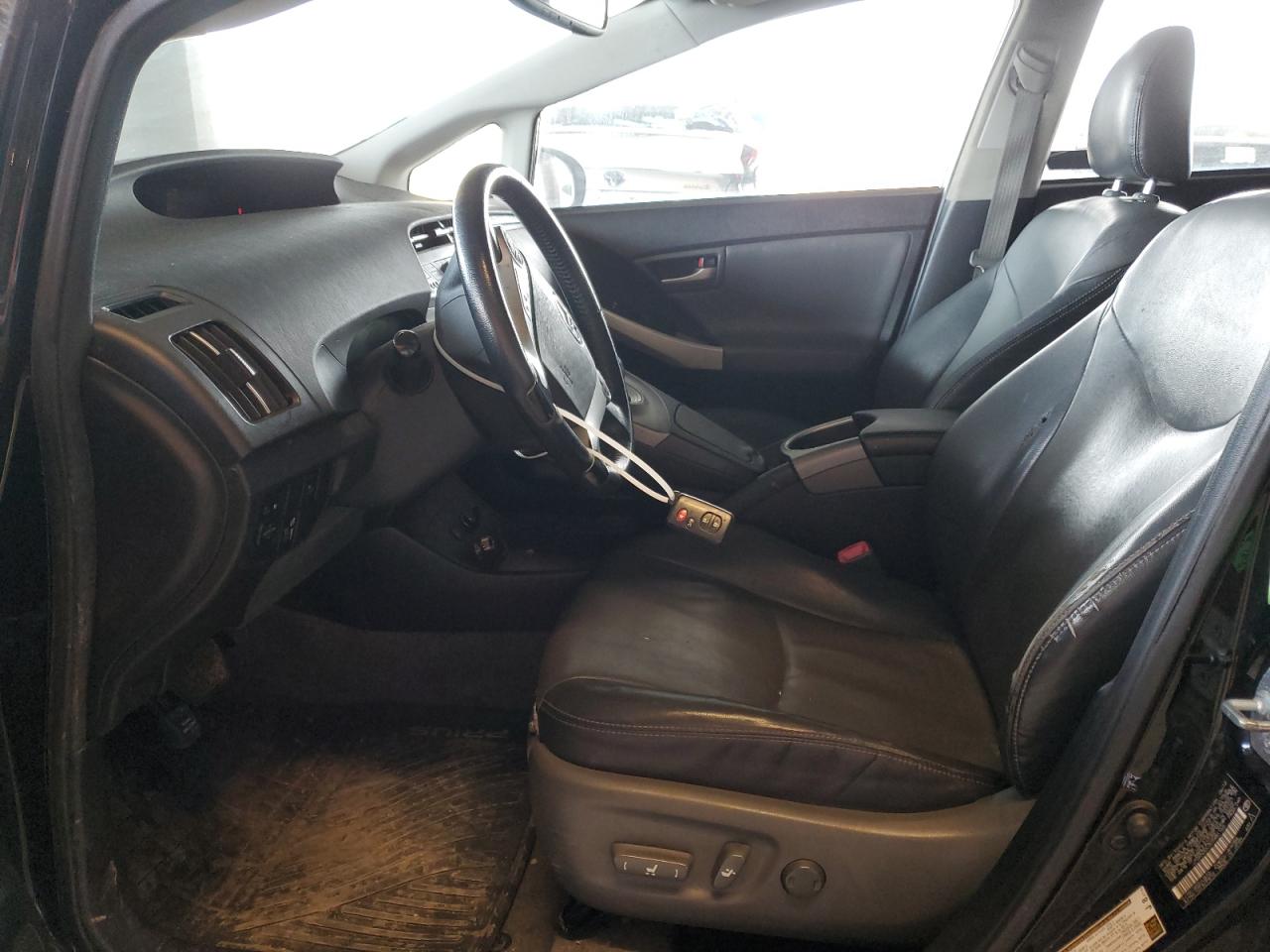 2012 Toyota Prius - Image 7