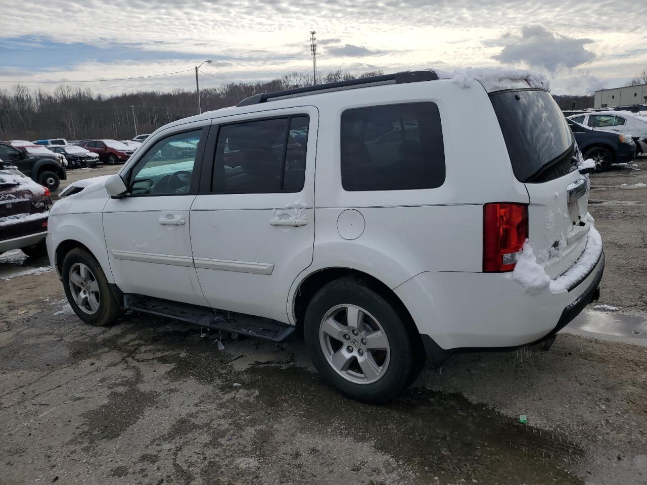 2011 Honda Pilot - Image 2