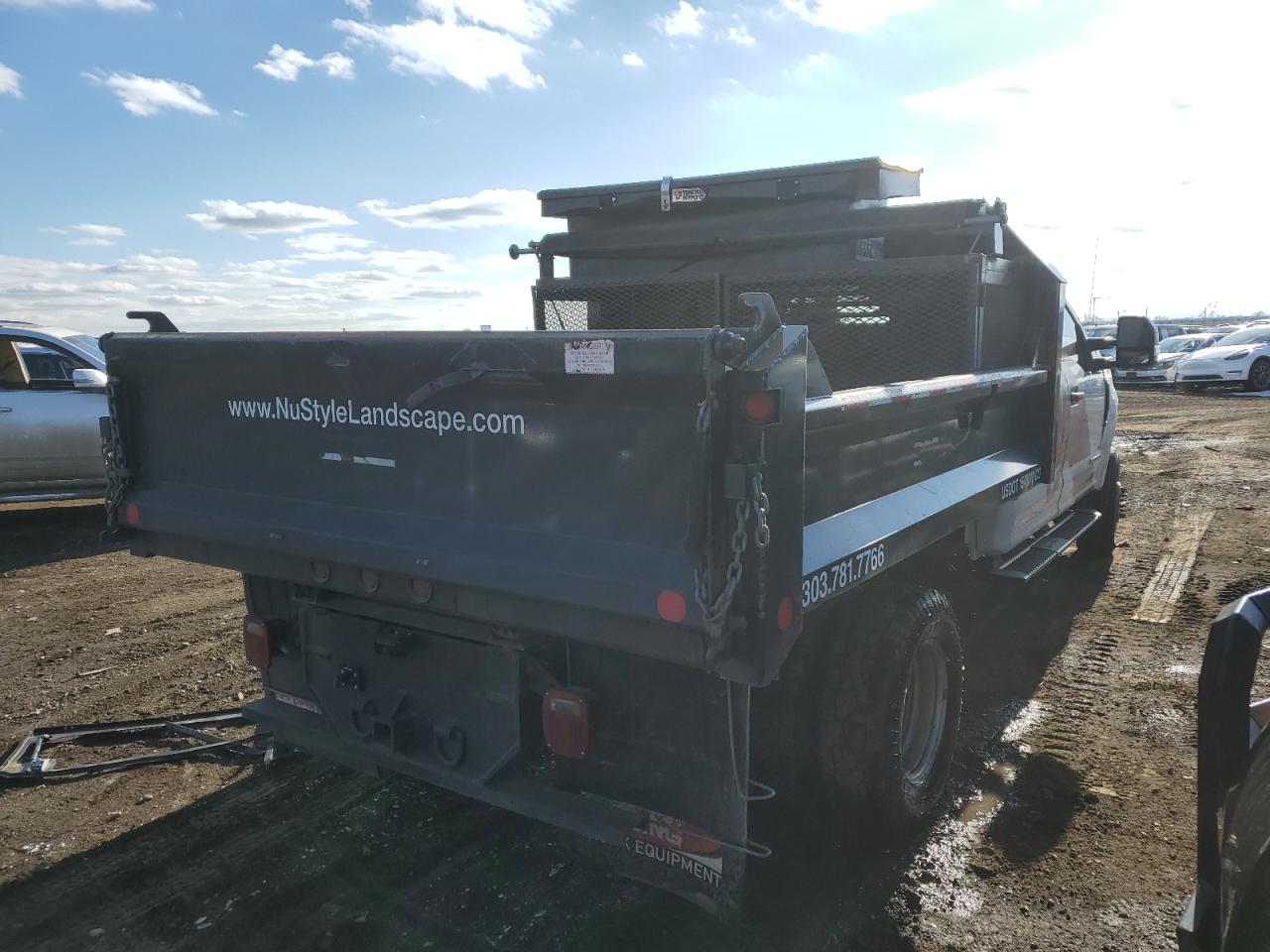 2020 Ford F350 - Image 3