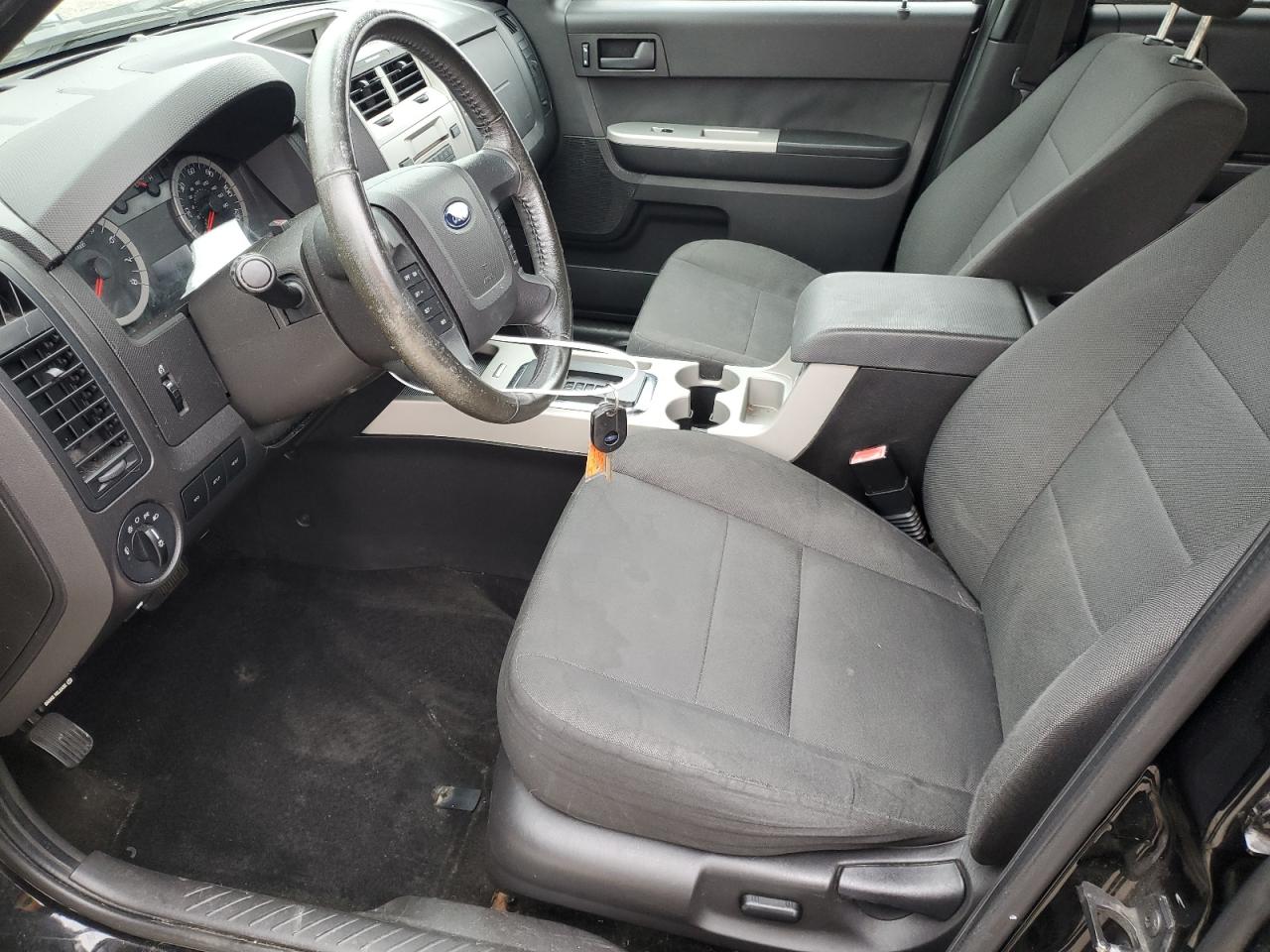 2010 Ford Escape - Image 7