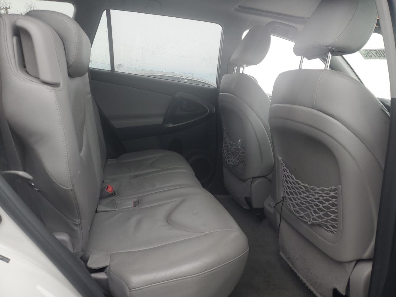 2010 Toyota RAV 4 - Image 11