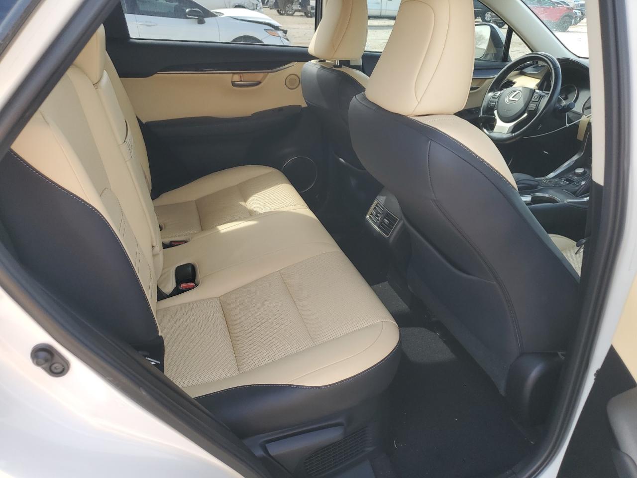 2015 Lexus NX - Image 11